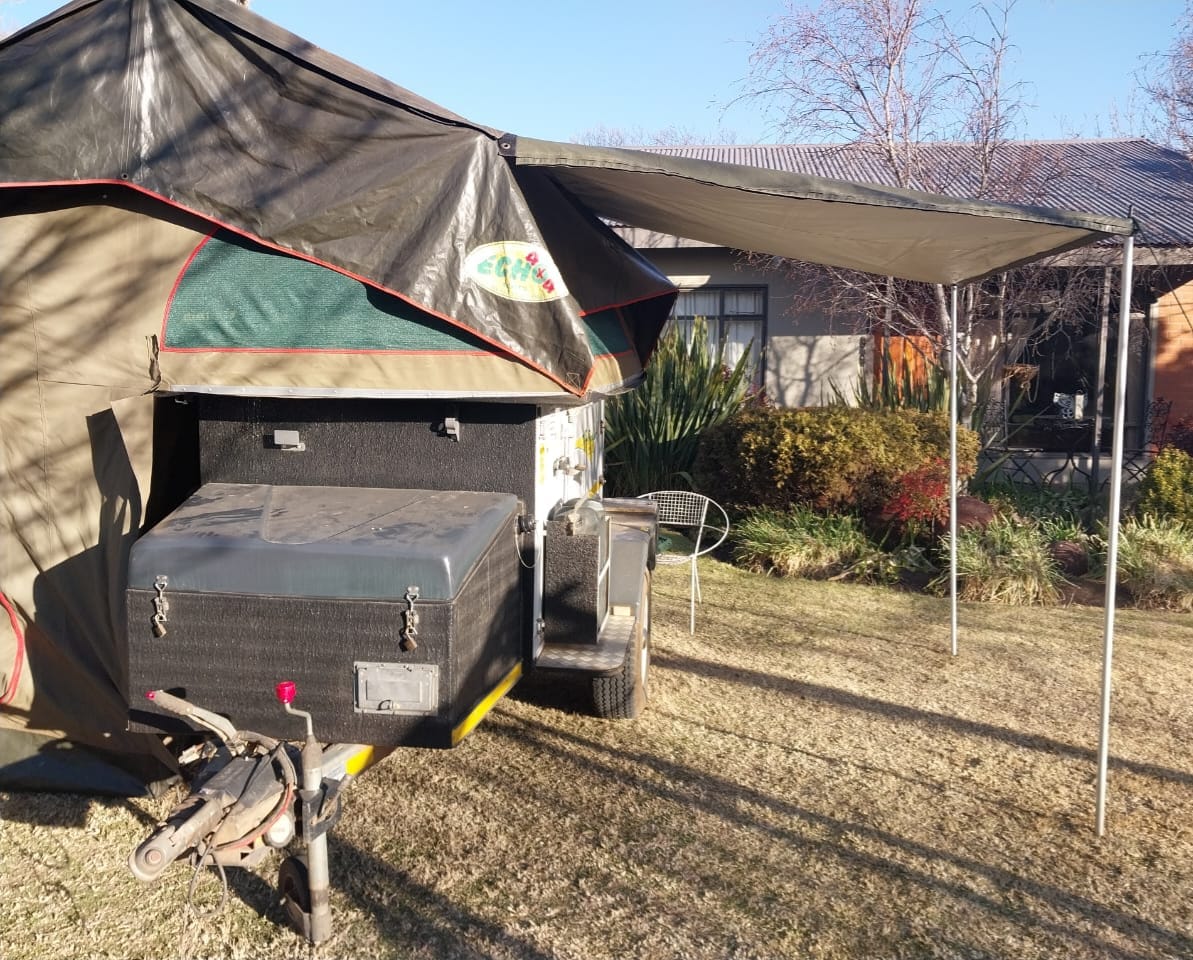 2010 Echo 4 Camping Trailer (CT 1519)