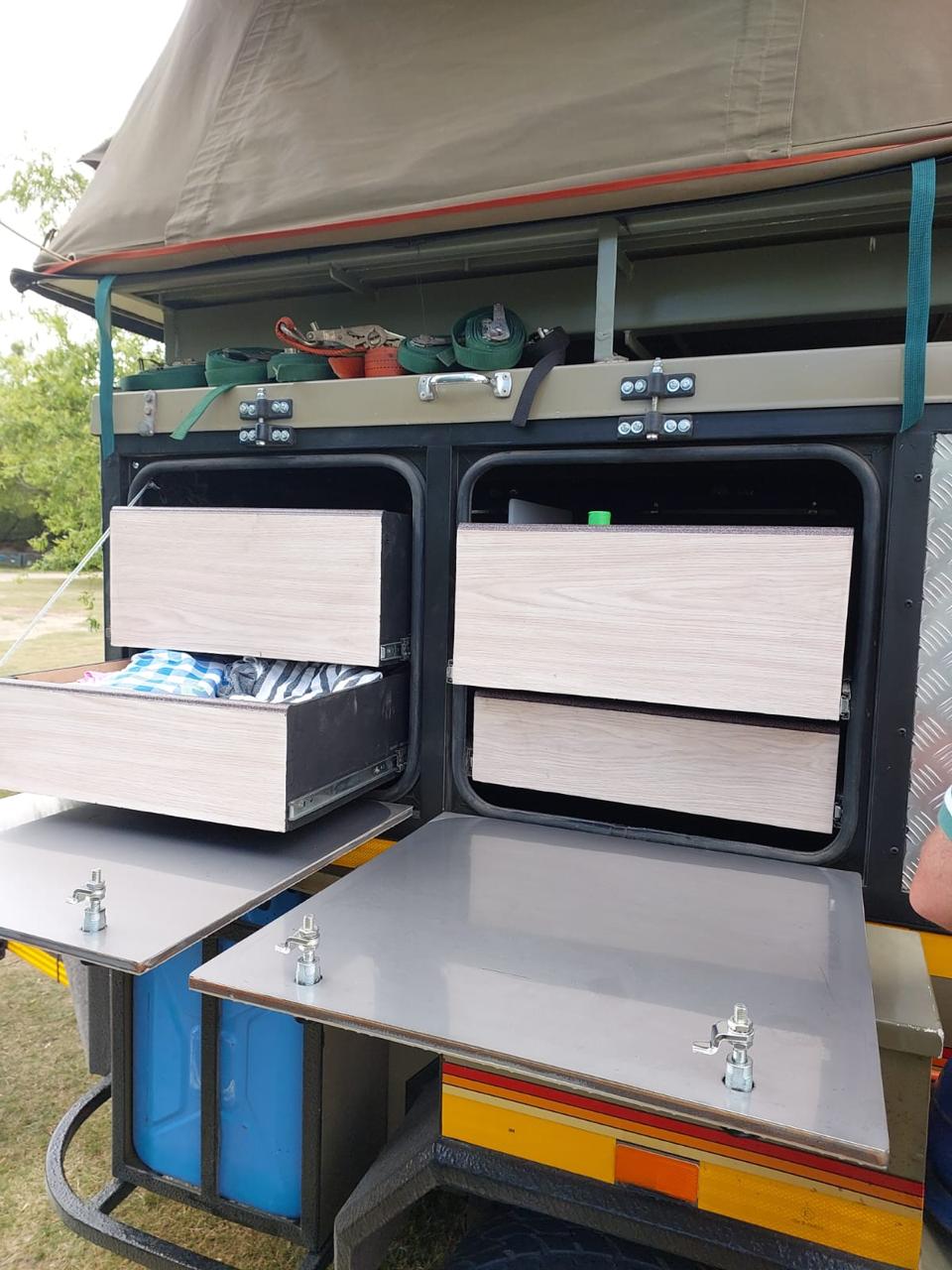 SOLD 2000 Venter Bush Baby Camping Trailer (CT 1471)