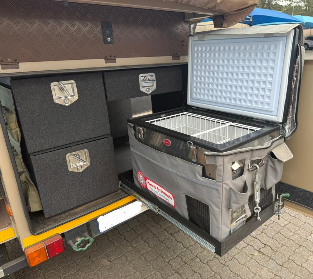 2015 Africa Backbone Caprivi Camping Trailer (CT 1502