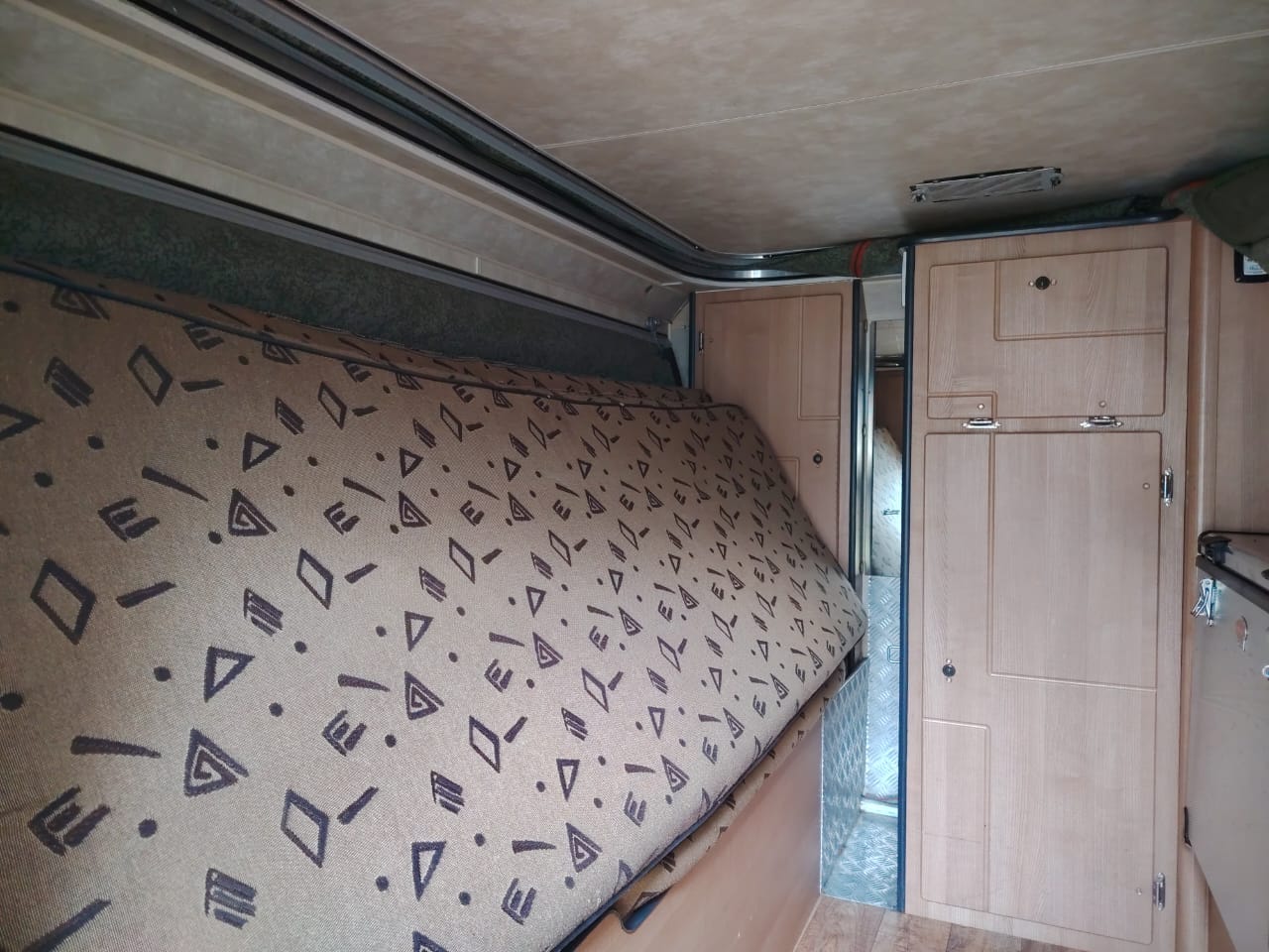 2010 Jurgens Oryx Off Road Caravan (CT 1629)
