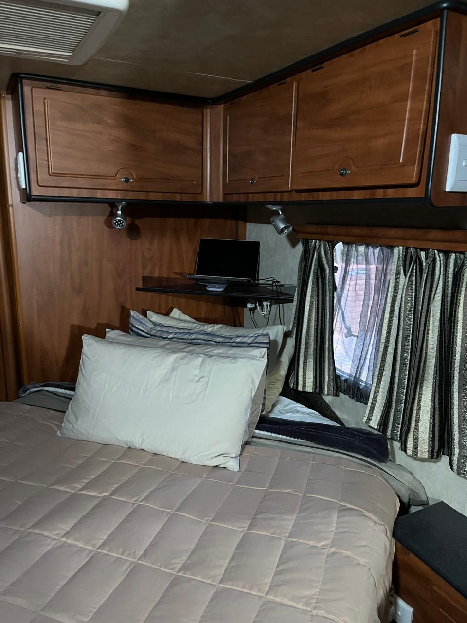2012 Jurgens Elegance Caravan (CT 1602)