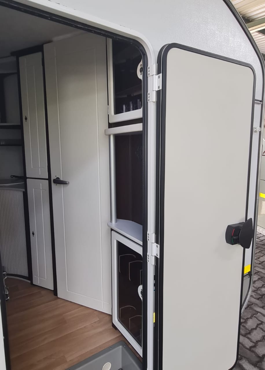 SOLD 2013 Jurgens Classique Caravan (CT 1347)