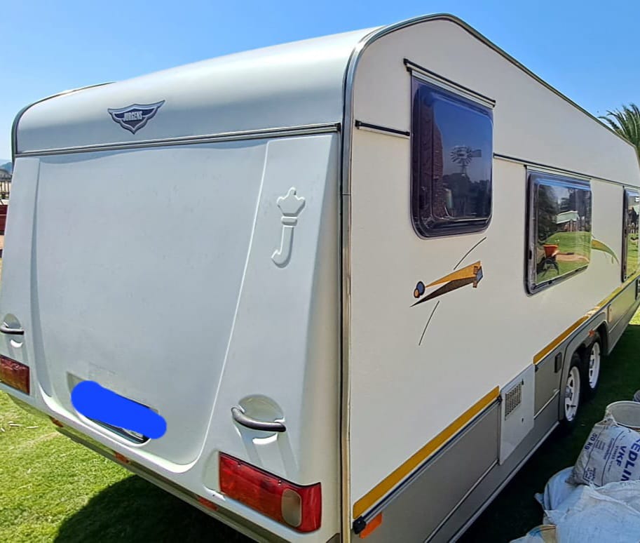 SOLD 2005 Jurgens Exclusive Caravan (CT 1005)