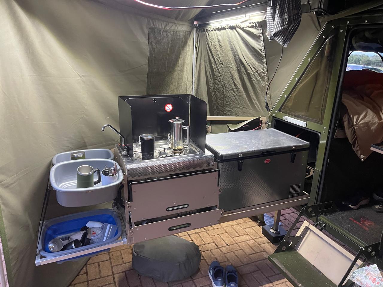 2012 Conqueror Commander Off Road Caravan (CT 1587)