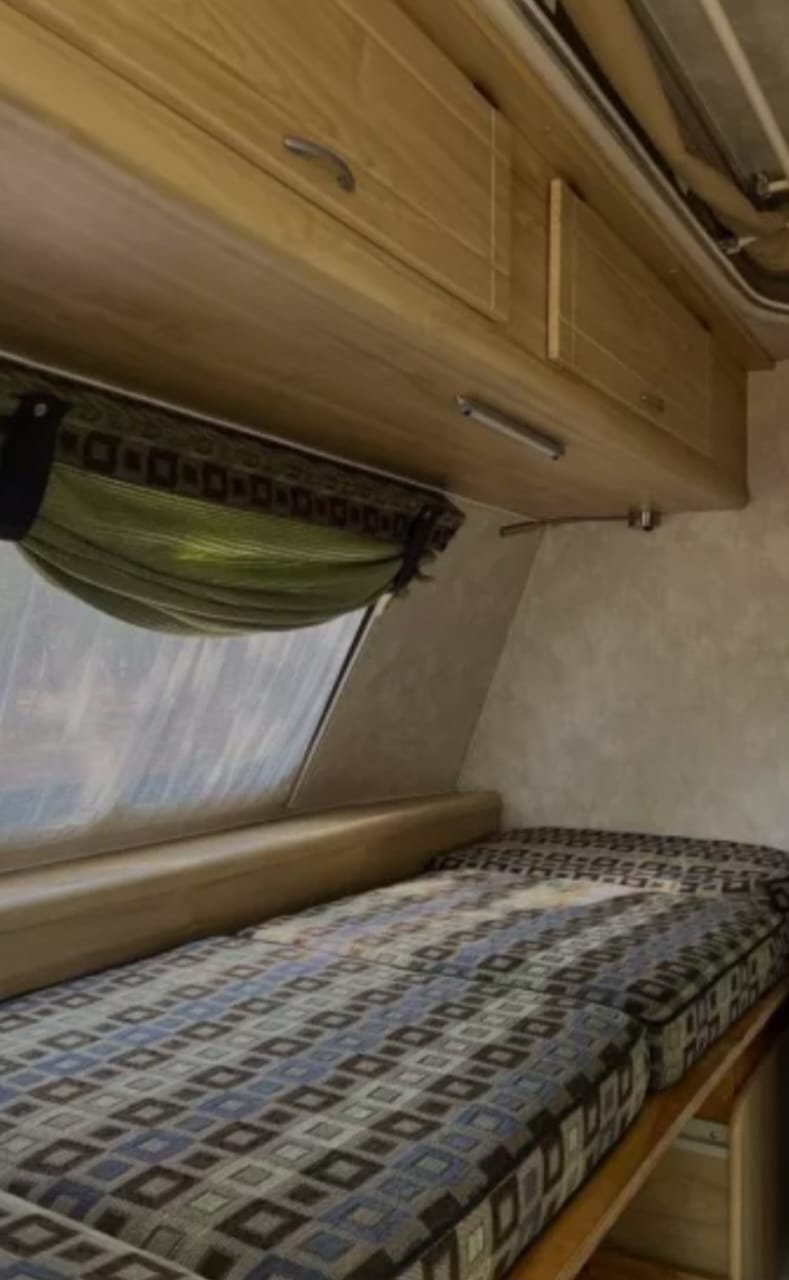 2010 Gypsey Rascal Caravan (CT 1556)