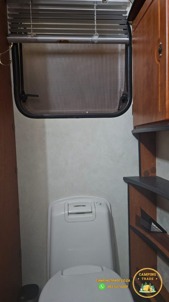 2013 Jurgens Elegance Caravan (CT 1248)