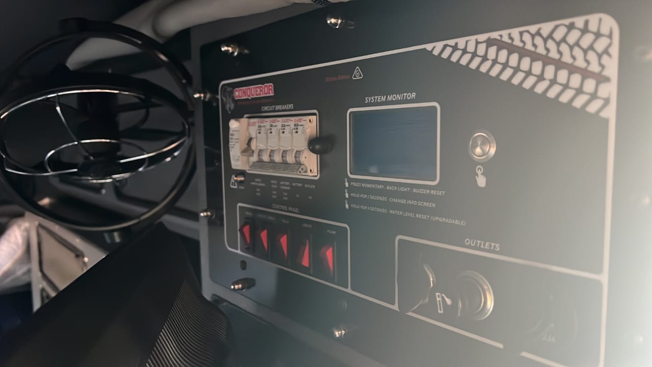 SOLD 2018 Conqueror Commander Platinum Edition Off Road Camping Trailer (CT 1309)