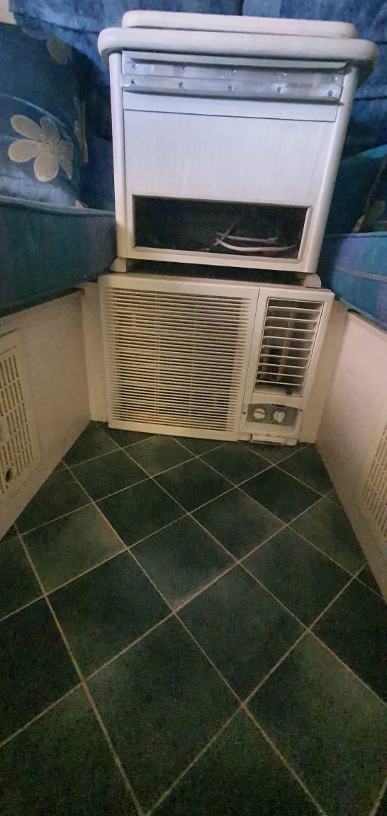 SOLD 2002 Sprite Surfer Delux Caravan (CT 1364)