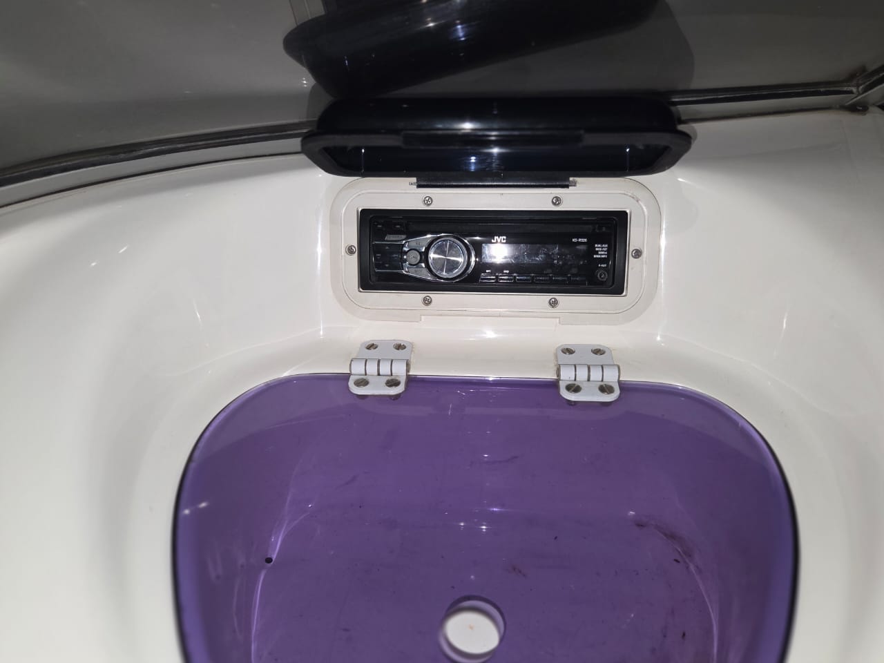 2005 Viking Velocity Ski Boat (CT 1609)