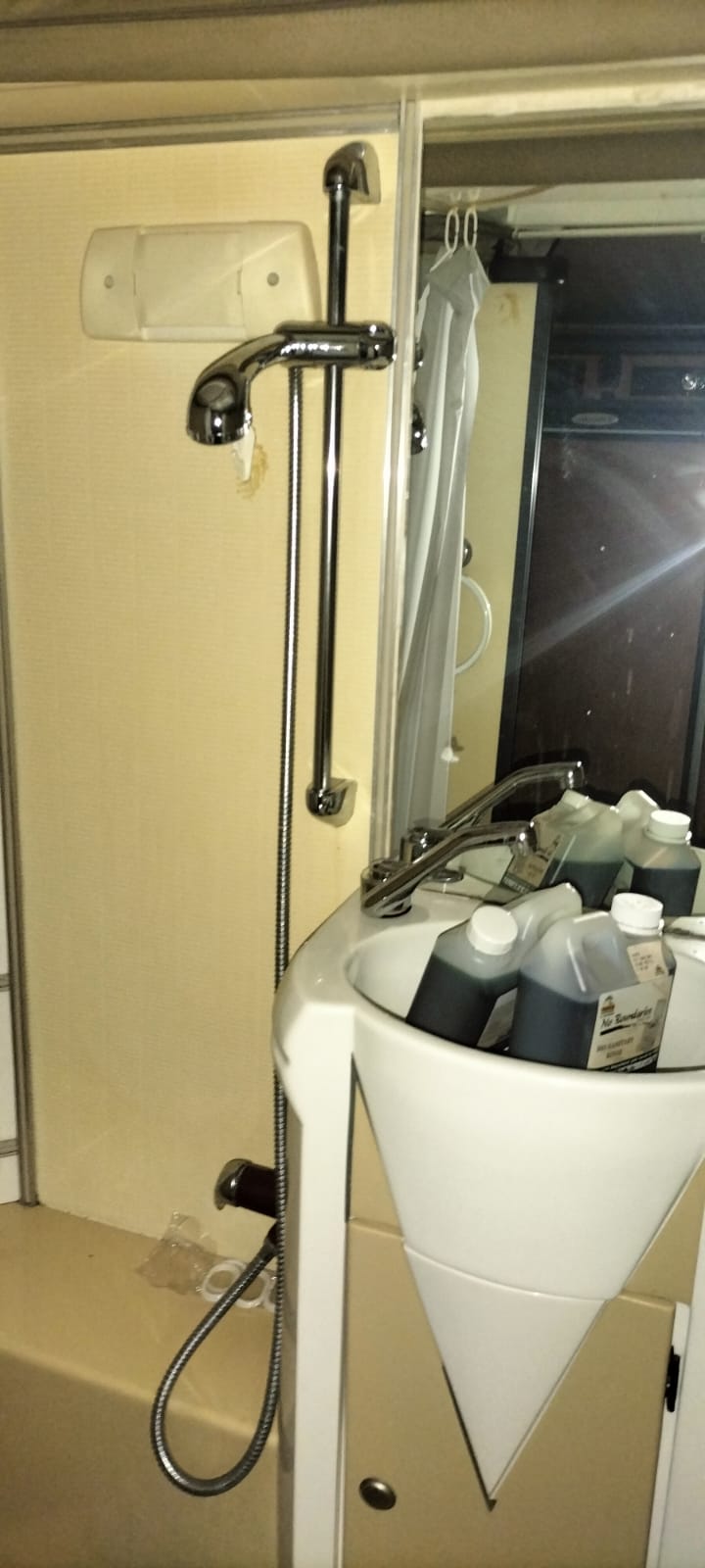 SOLD 2001 Wilk Topaz Caravan (CT 1330)