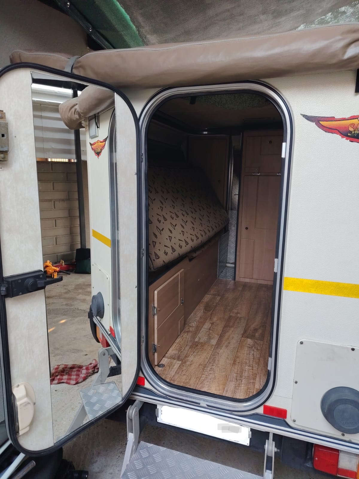 2010 Jurgens Oryx Off Road Caravan (CT 1629)
