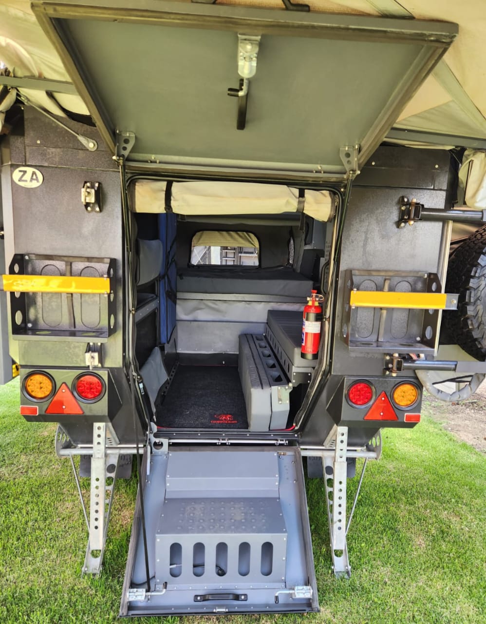 SOLD 2018 Conqueror Companion Platinum Off Road Camping Trailer (CT 1354)