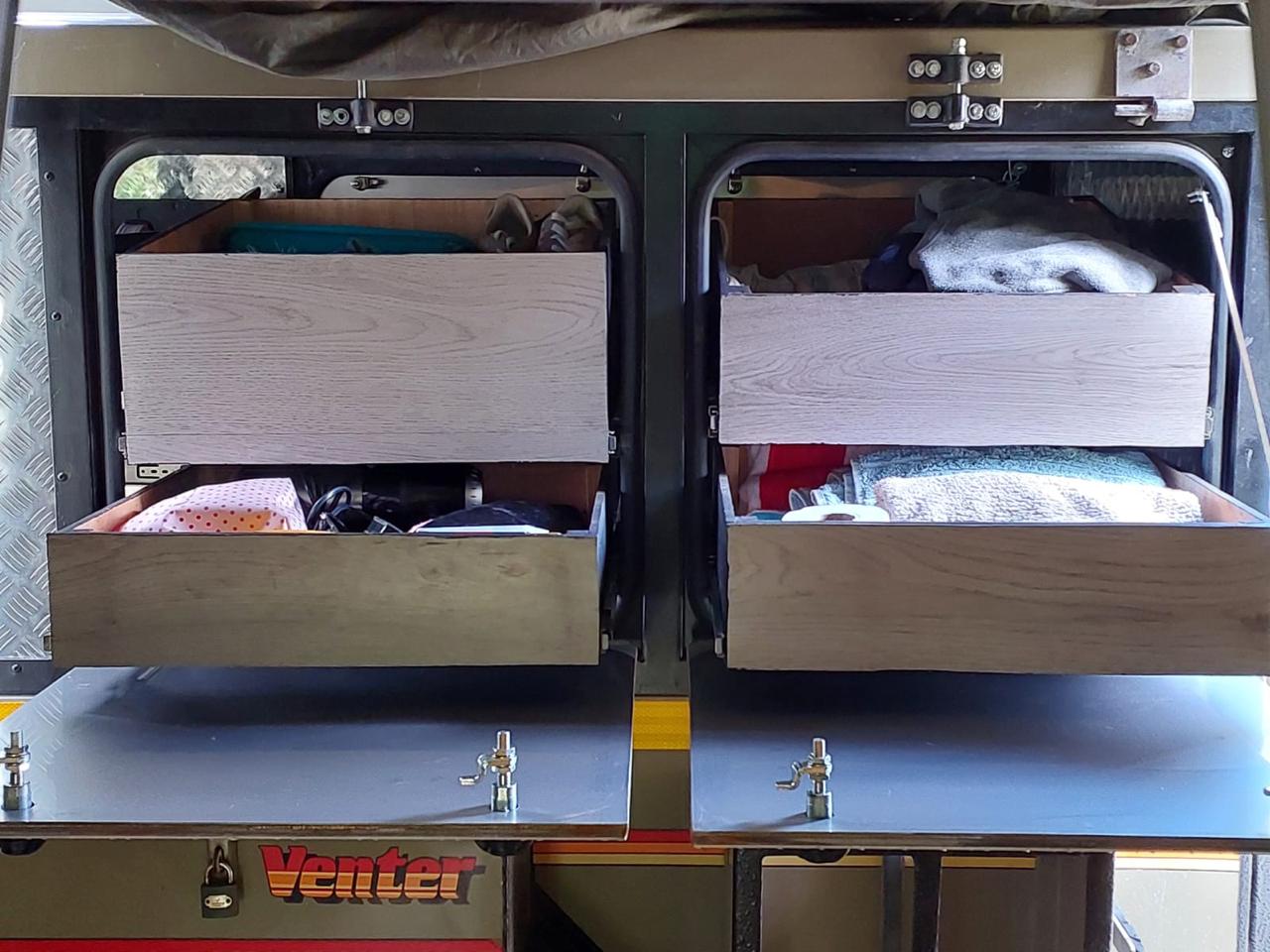 SOLD 2000 Venter Bush Baby Camping Trailer (CT 1471)