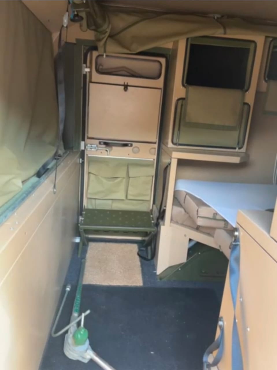 2017 Conqueror Commander Off Road Camping Trailer (CT 1554)
