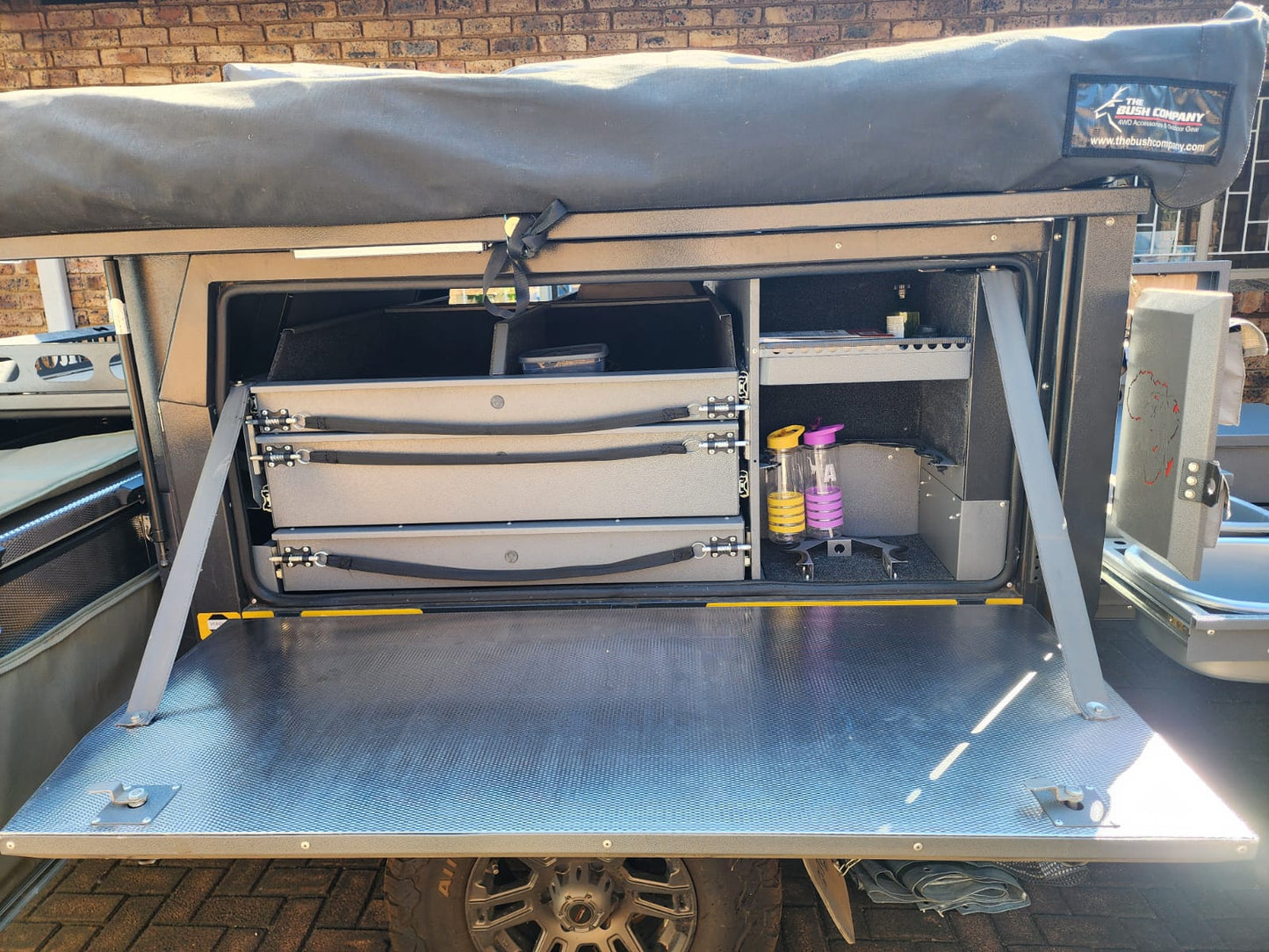 2021 Conqueror Compact Platinum Off Road Camping Trailer (CT 1605)