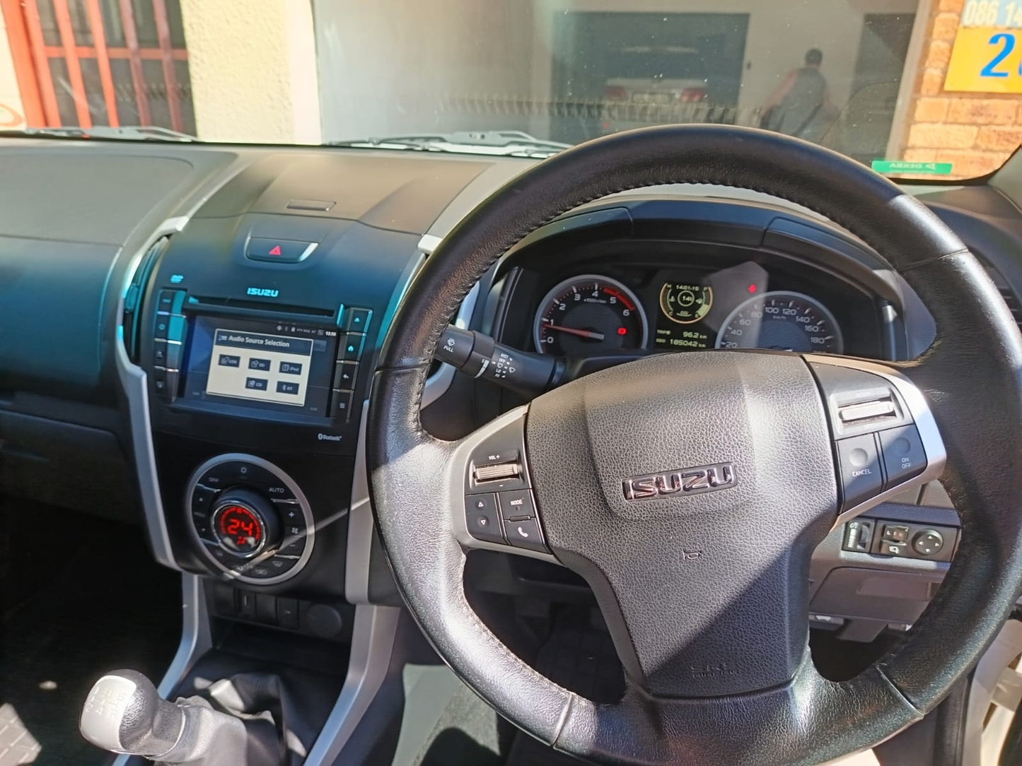 2017 Isuzu DTEQ 4x4 Double Cab Bakkie (CT 1620)