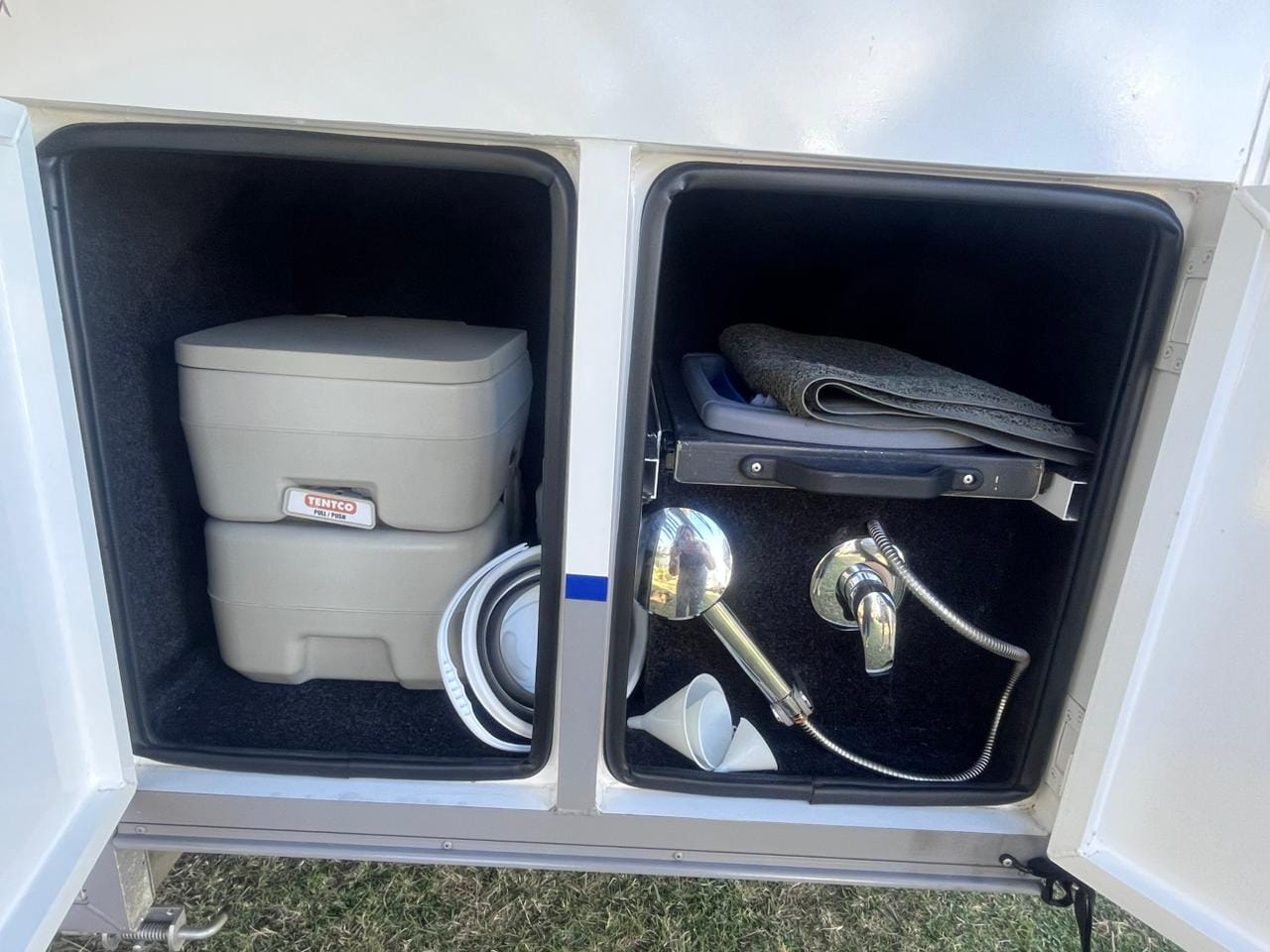 2023 AdventureXtreme Gladiator Off Road Caravan (CT 1615)