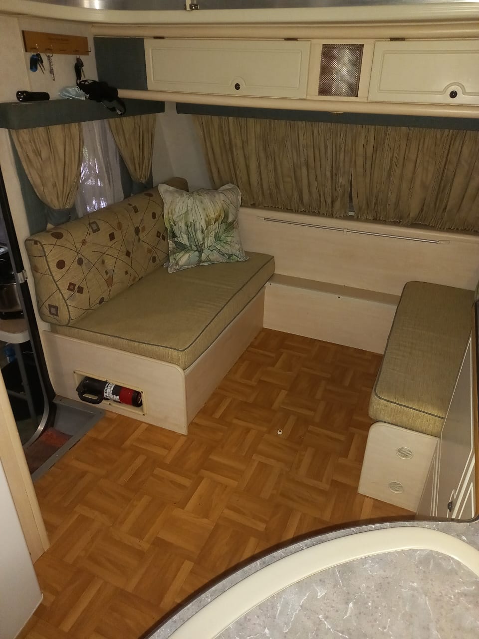 SOLD 2006 Jurgens Penta Caravan (CT 1175)