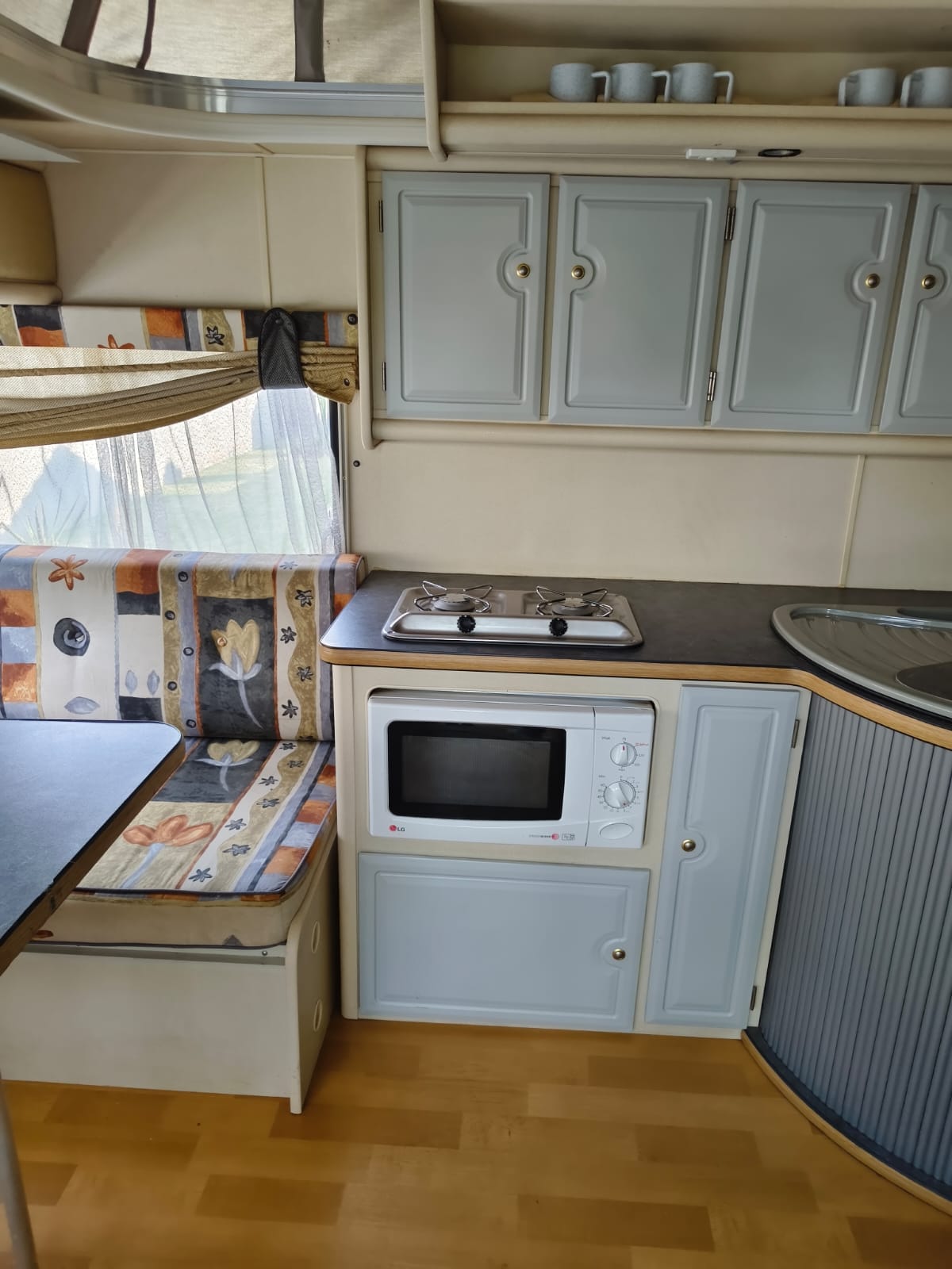 2003 Jurgens Penta Caravan (CT 1625)