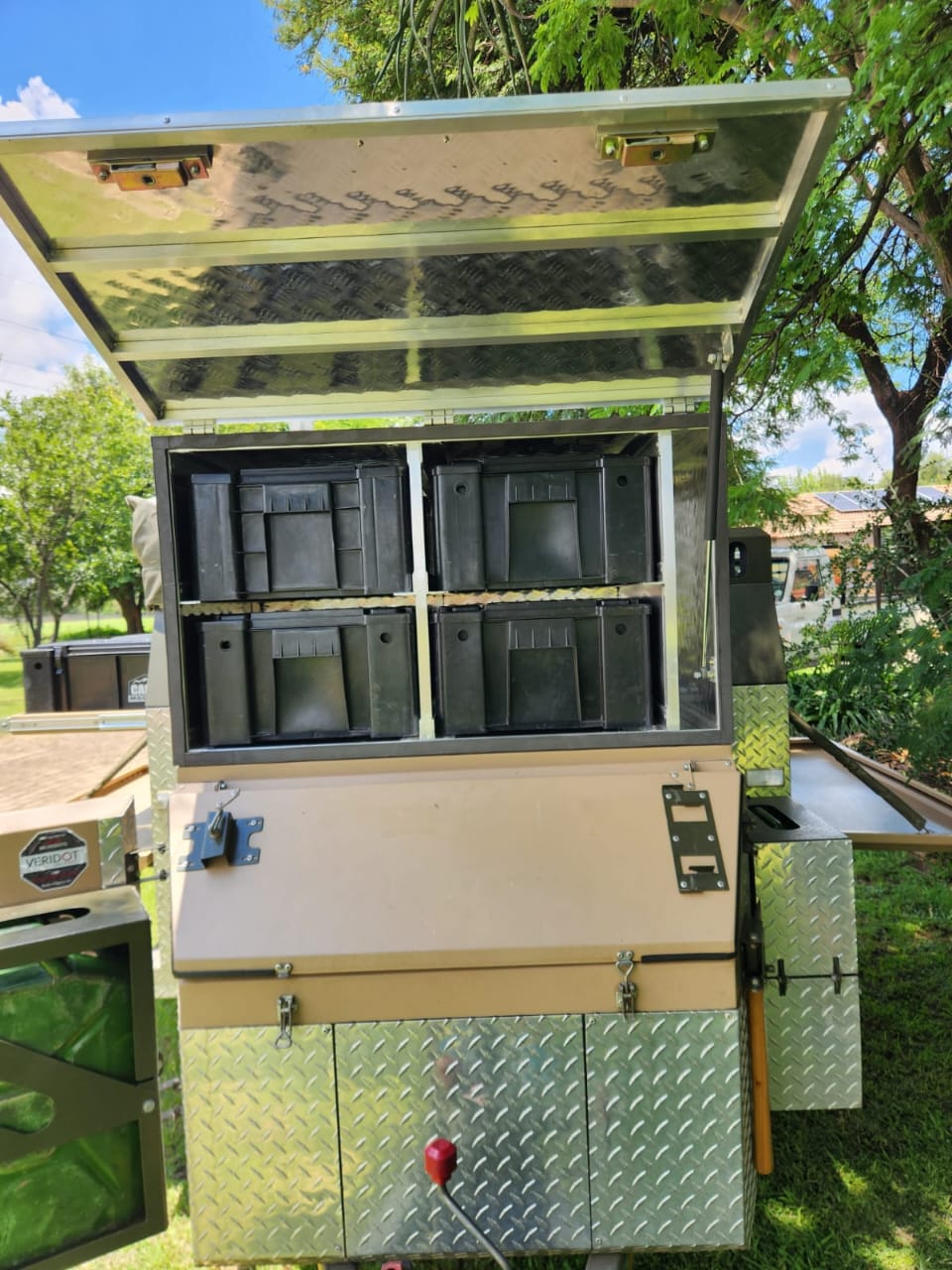 2015 Conqueror Conquest II Camping Trailer (CT 1495)