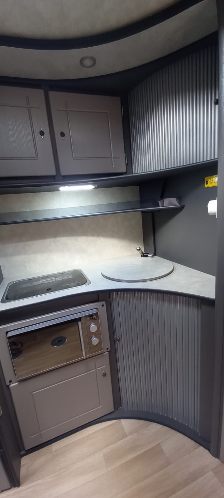 2014 Jurgens Classique Caravan (CT 1573)