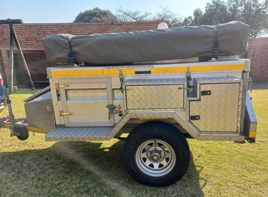 SOLD 2004 Multi Trailer Off-Road Camping Trailer (CT 1042)