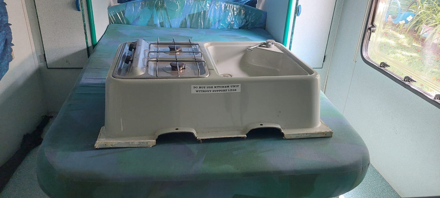 SOLD 2000 Sprite Splash Caravan (CT1069)