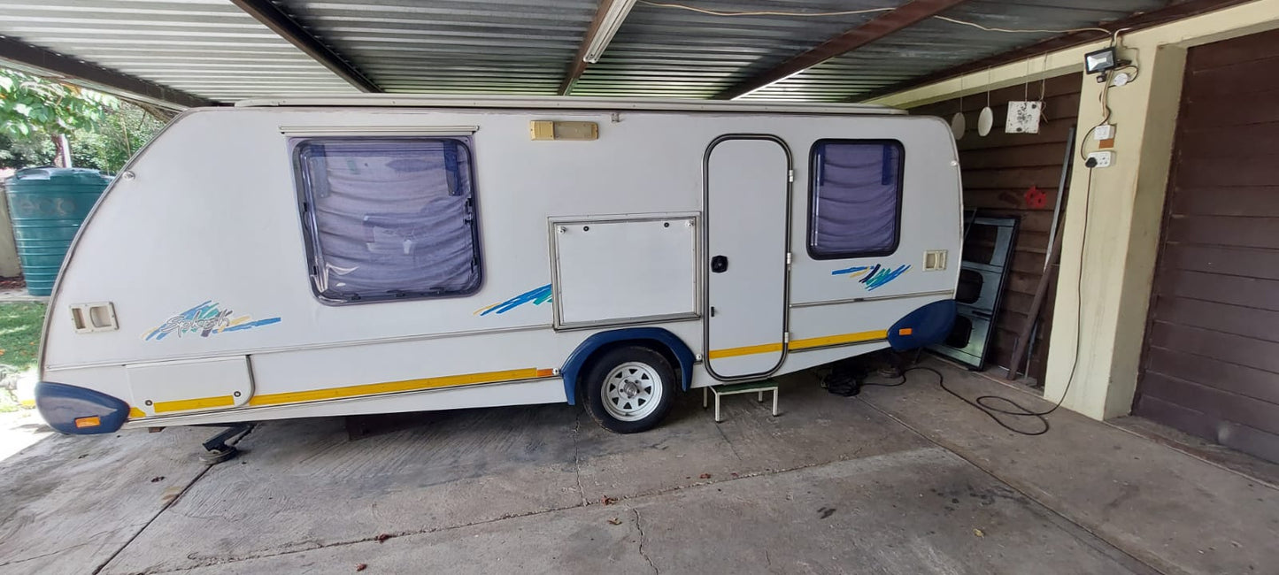 SOLD 2000 Sprite Splash Caravan (CT1069)