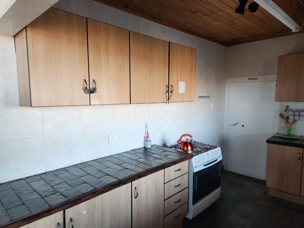 Bushveld Holiday Home (CT 1084)