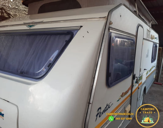 (SOLD) 1998 Jurgens Penta Caravan (CT 1140)