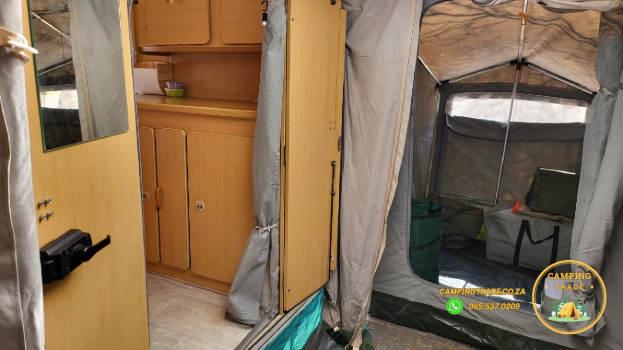 SOLD 1992 Caravette 2 Caravan (CT 1150)