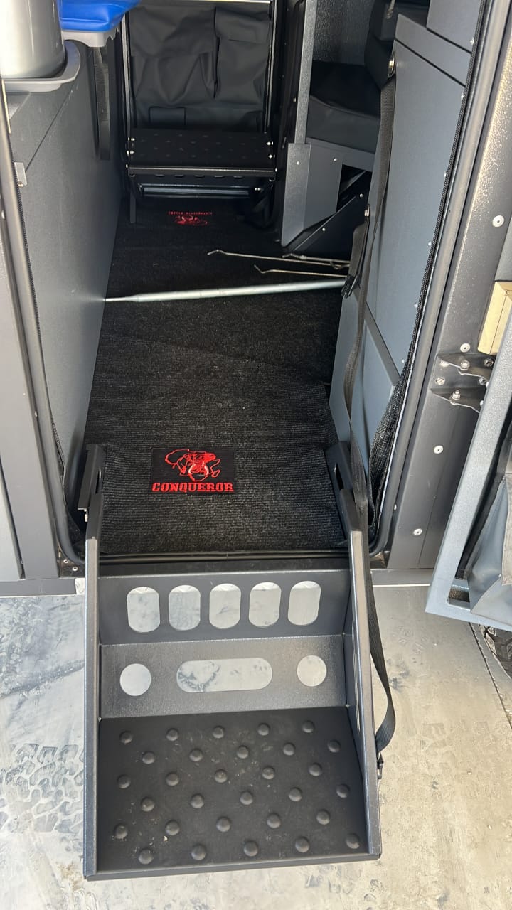 SOLD 2018 Conqueror Commander Platinum Edition Off Road Camping Trailer (CT 1309)
