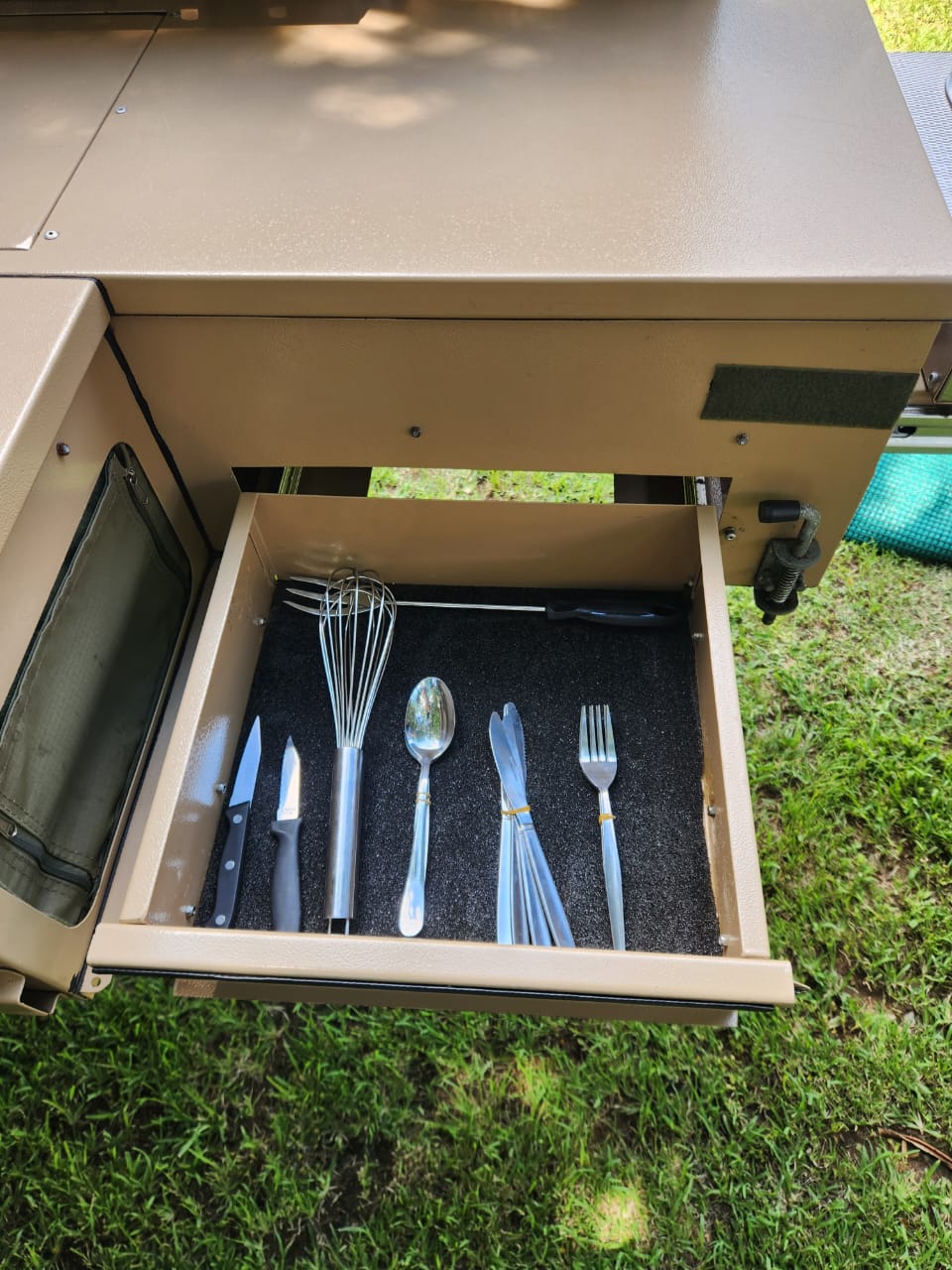 2015 Conqueror Conquest II Camping Trailer (CT 1495)