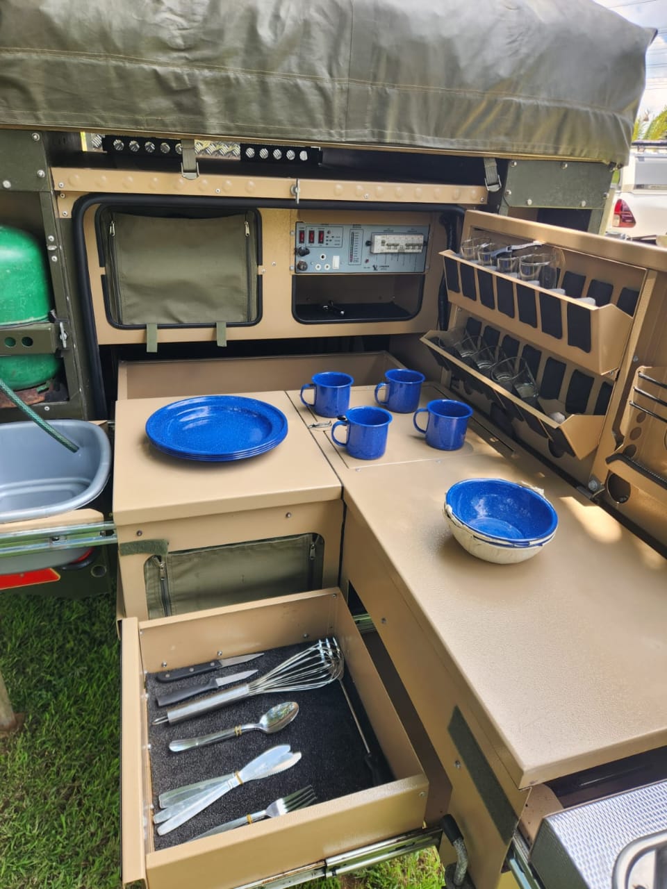 2015 Conqueror Conquest II Camping Trailer (CT 1495)