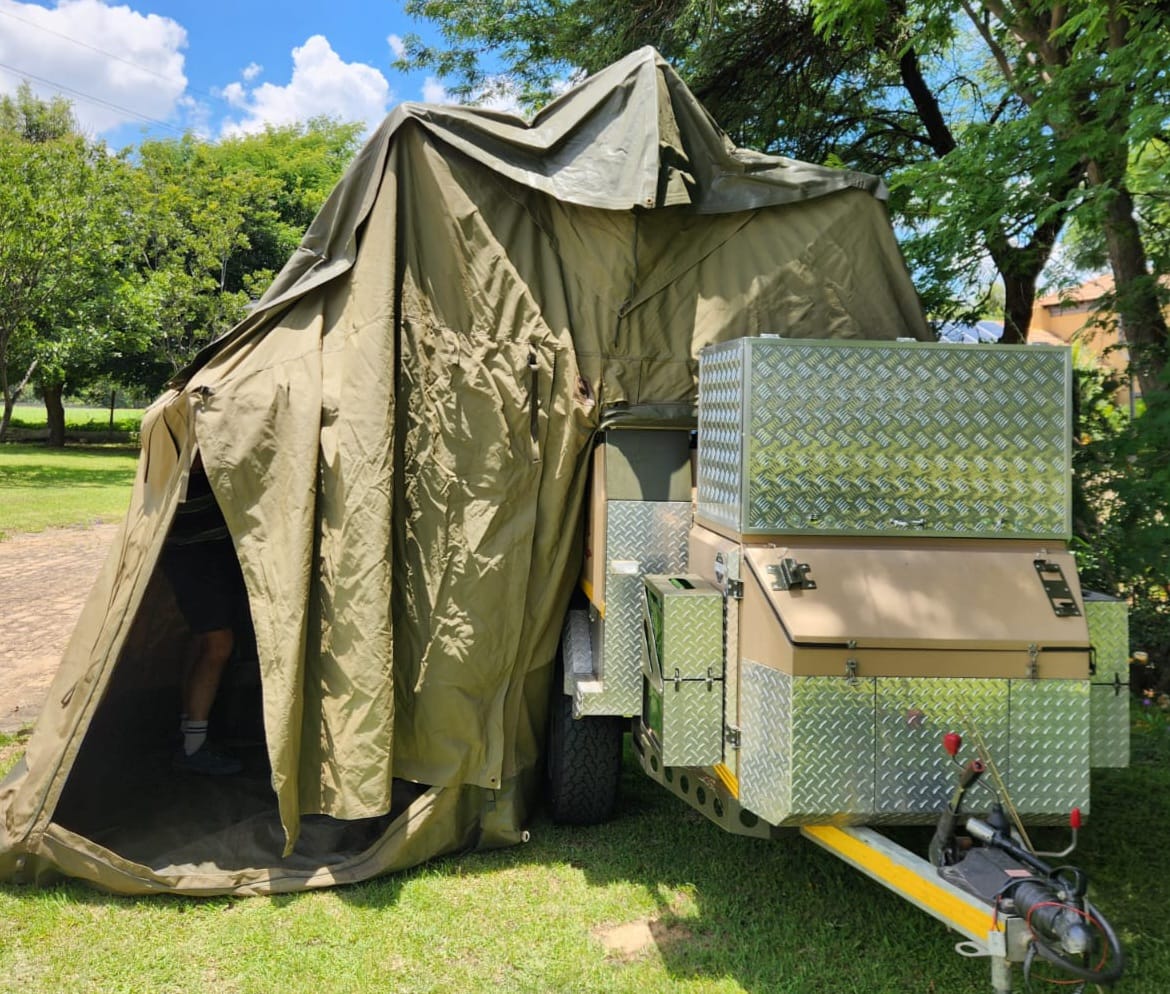 2015 Conqueror Conquest II Camping Trailer (CT 1495)