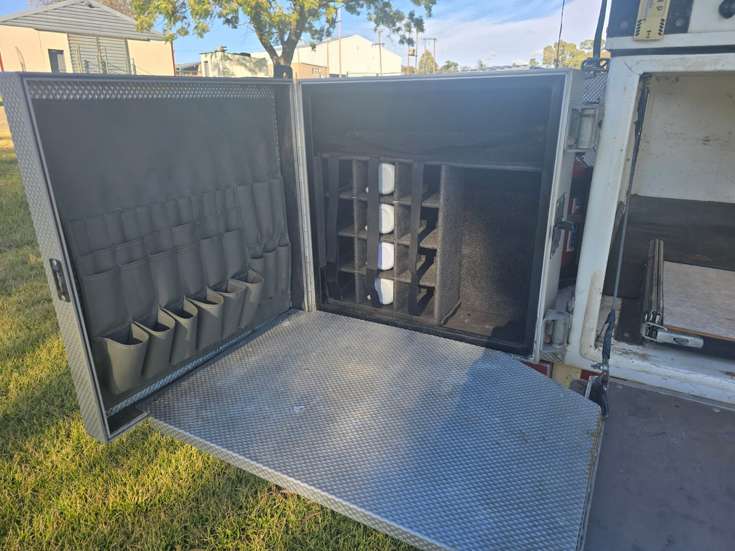 2000 Conqueror Safari Off Road Camping Trailer (CT 1571)