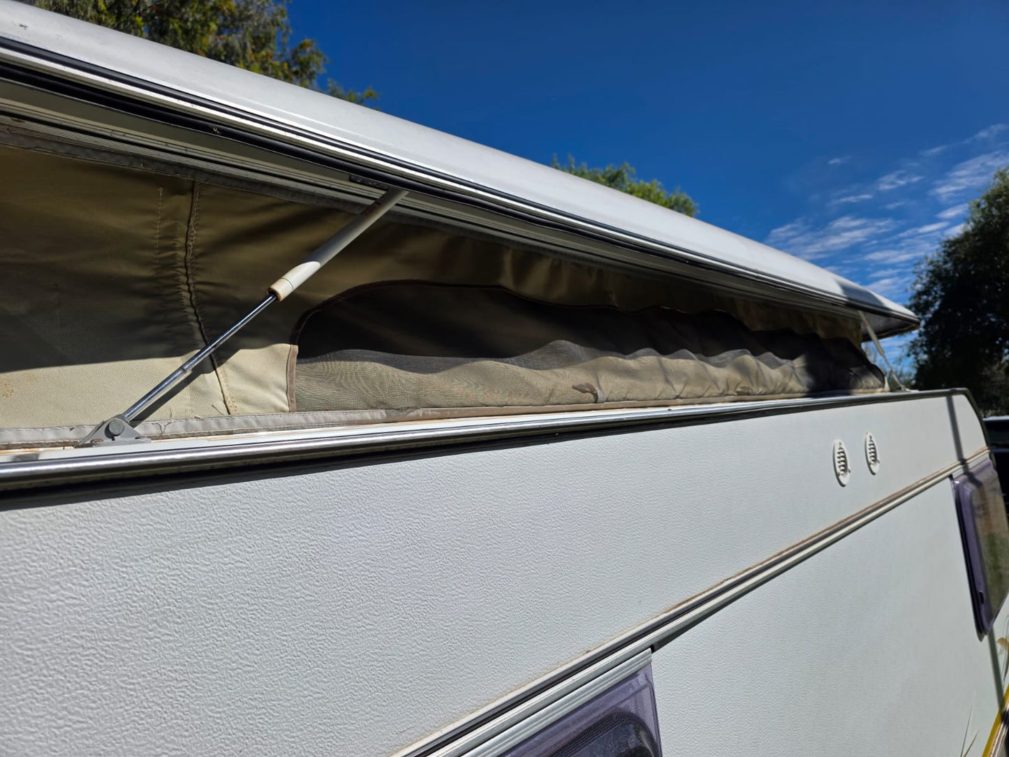 2012 Jurgens Penta Caravan (CT 1574)