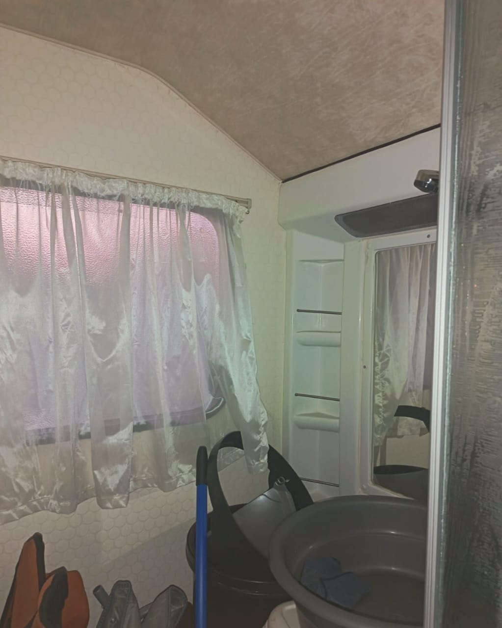 2008 Jurgens Classique Caravan (CT 1595)