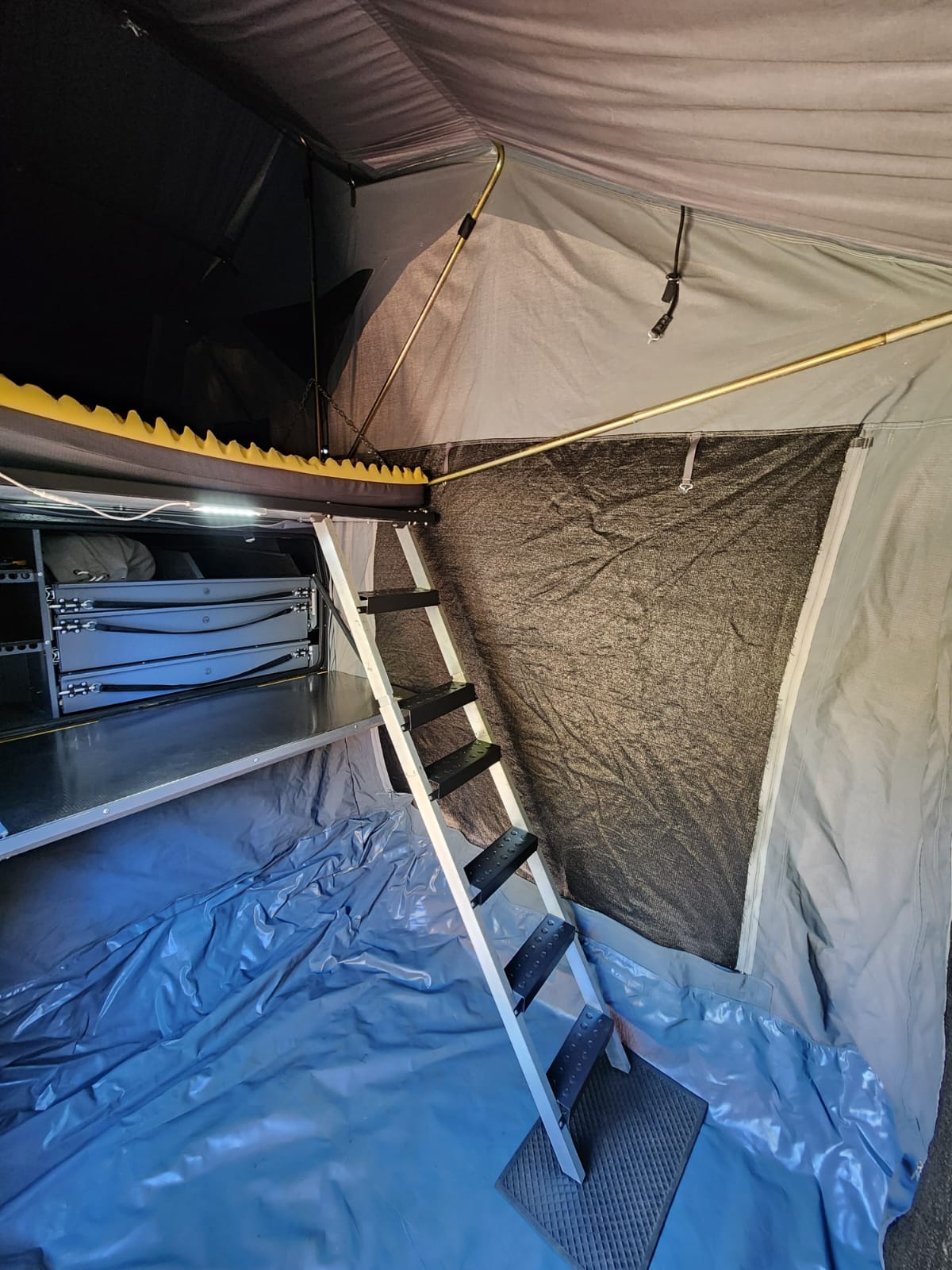 2021 Conqueror Compact Platinum Off Road Camping Trailer (CT 1605)