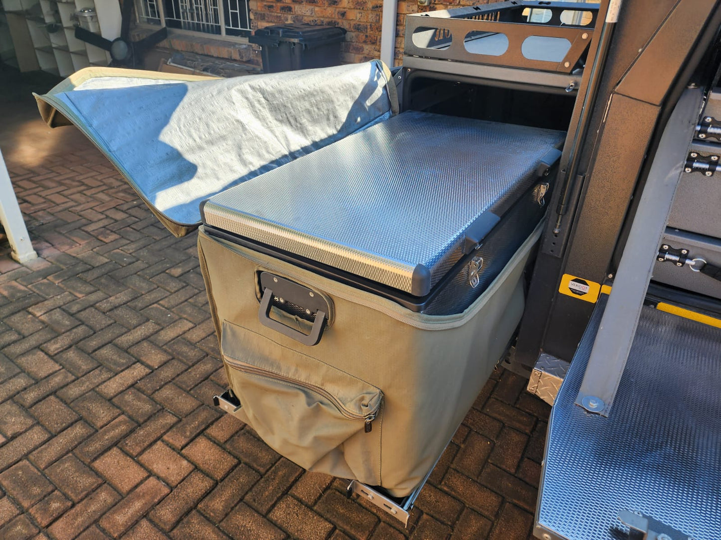 2021 Conqueror Compact Platinum Off Road Camping Trailer (CT 1605)